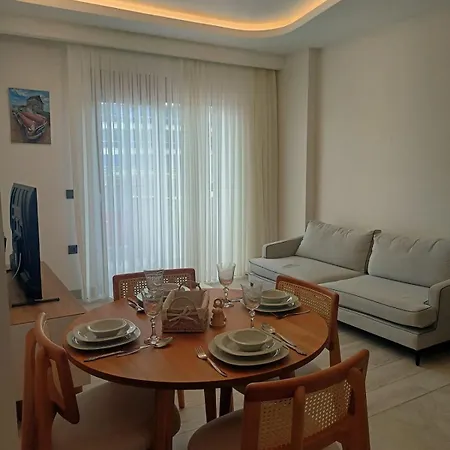 Lumos Town Residence-cozy Near Mall & *
