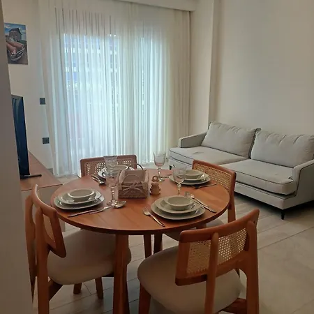 Lumos Town Residence-cozy Near Mall & アパート *