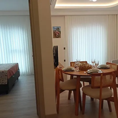 アパート Lumos Town Residence-cozy Near Mall &