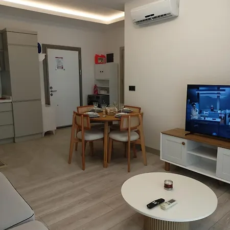 Lumos Town Residence-cozy Near Mall & Apartman *