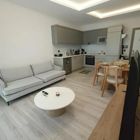 Lumos Town Residence-cozy Near Mall & * Alanya